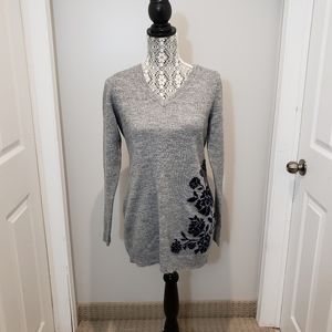 Thyme Maternity V-neck Sweater, Gray with black floral embroidery, size M